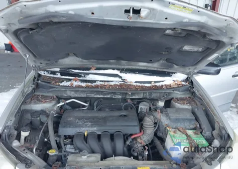 2004 Pontiac Vibe z USA, uszkodzony, nr VIN 5Y2SM62834Z400445